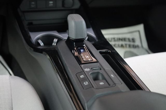 2024 Toyota Prius LE - 23048921 - 36