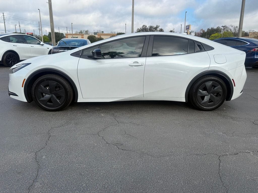 2024 Toyota Prius LE - 22770605 - 7