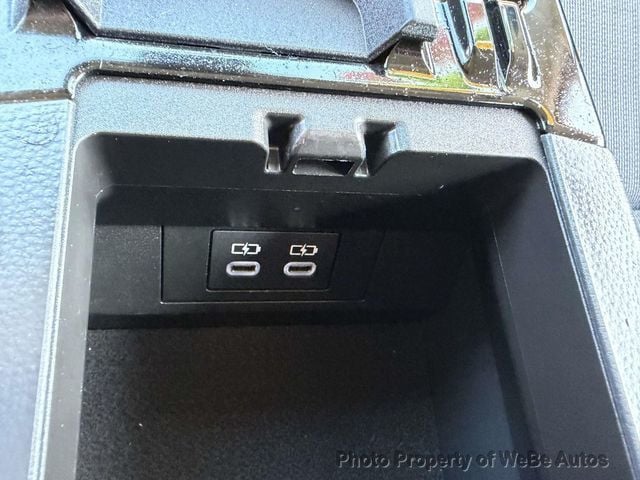 2024 Toyota Prius LE - 23045578 - 28