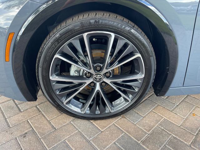 2024 Toyota Prius Limited - 22941474 - 9