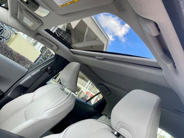 2024 Toyota Prius Limited - 22941474 - 16