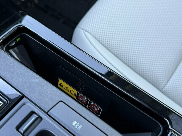 2024 Toyota Prius XLE AWD - 23092886 - 29