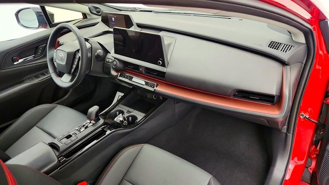 2024 Toyota Prius Prime XSE Premium w/ Advanced Technology Pkg & Heated Rear Seats - 23005805 - 22