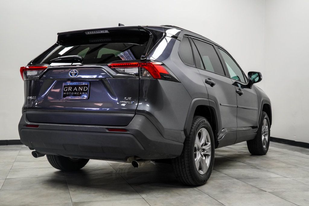 Toyota RAV4 photo 11
