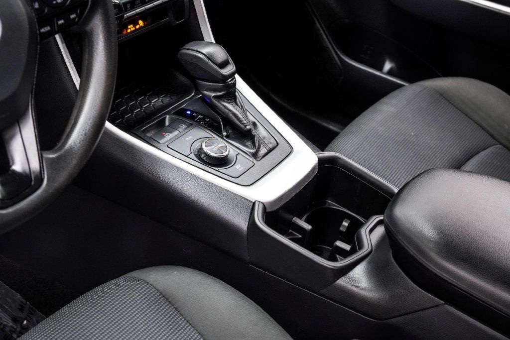 Toyota RAV4 photo 15