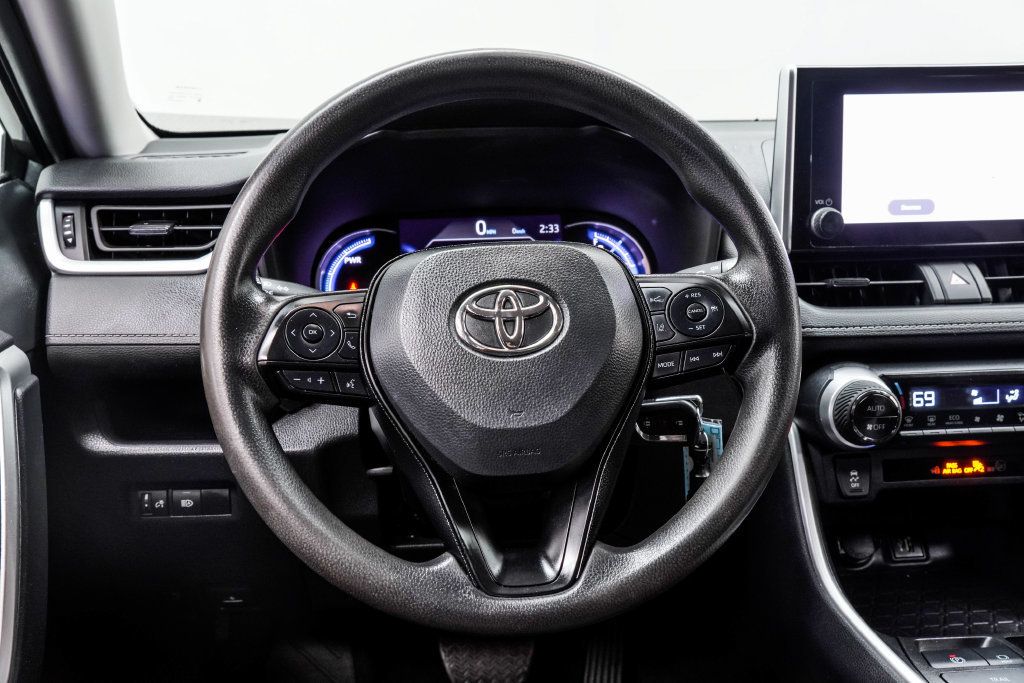 Toyota RAV4 photo 17