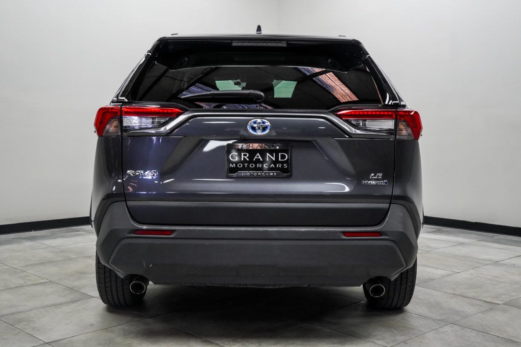 Toyota RAV4 photo 8