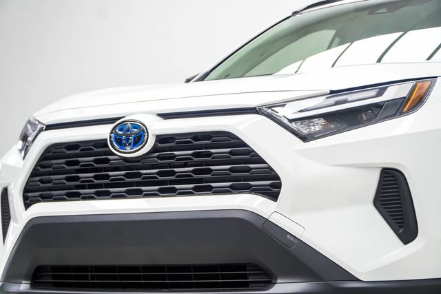 2024 Toyota RAV4 Hybrid LE AWD - 23066131 - 1