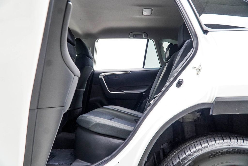 Toyota RAV4 photo 37