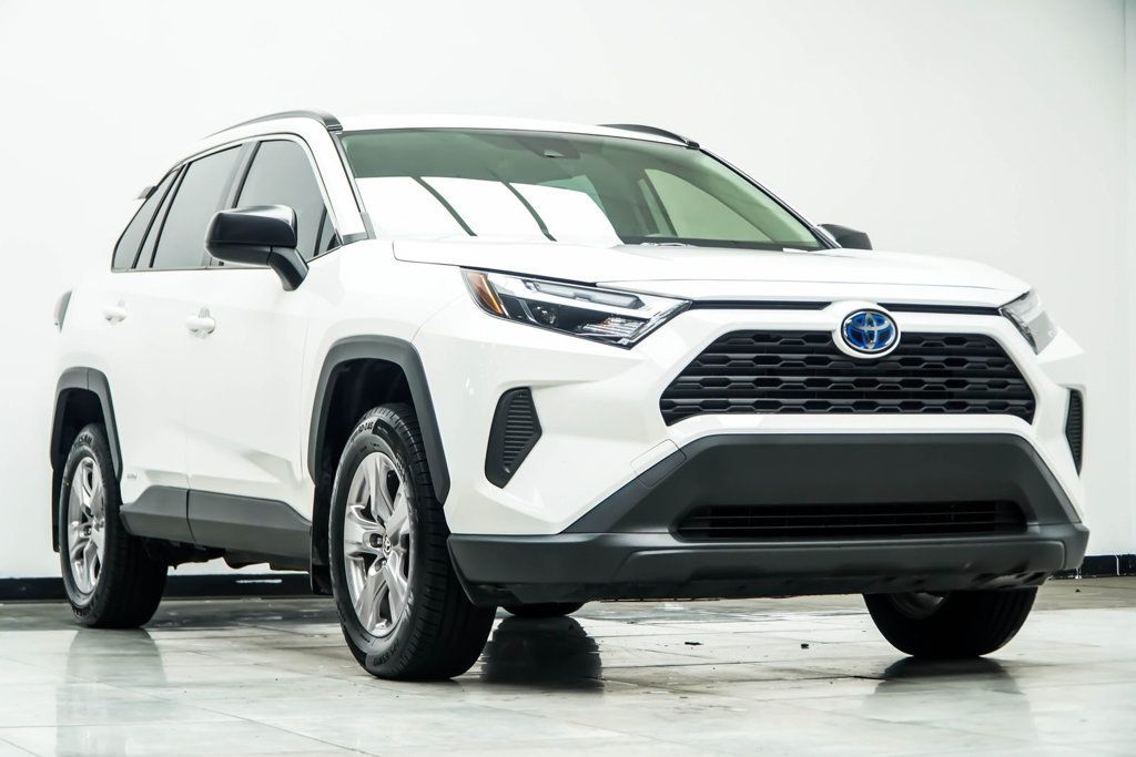 Toyota RAV4 photo 4