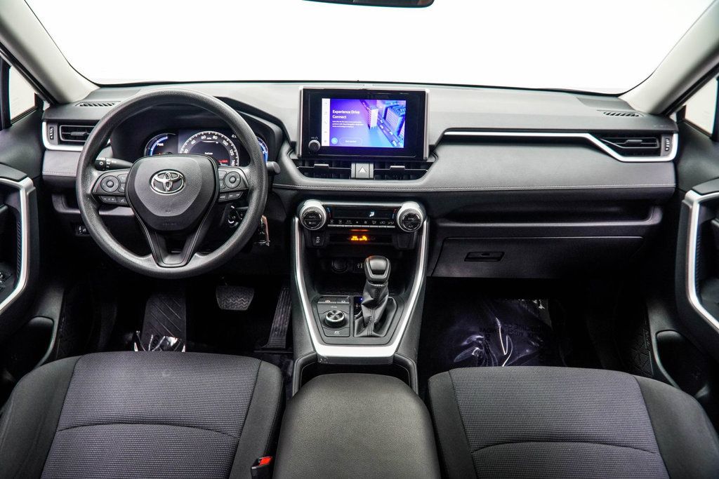 Toyota RAV4 photo 5