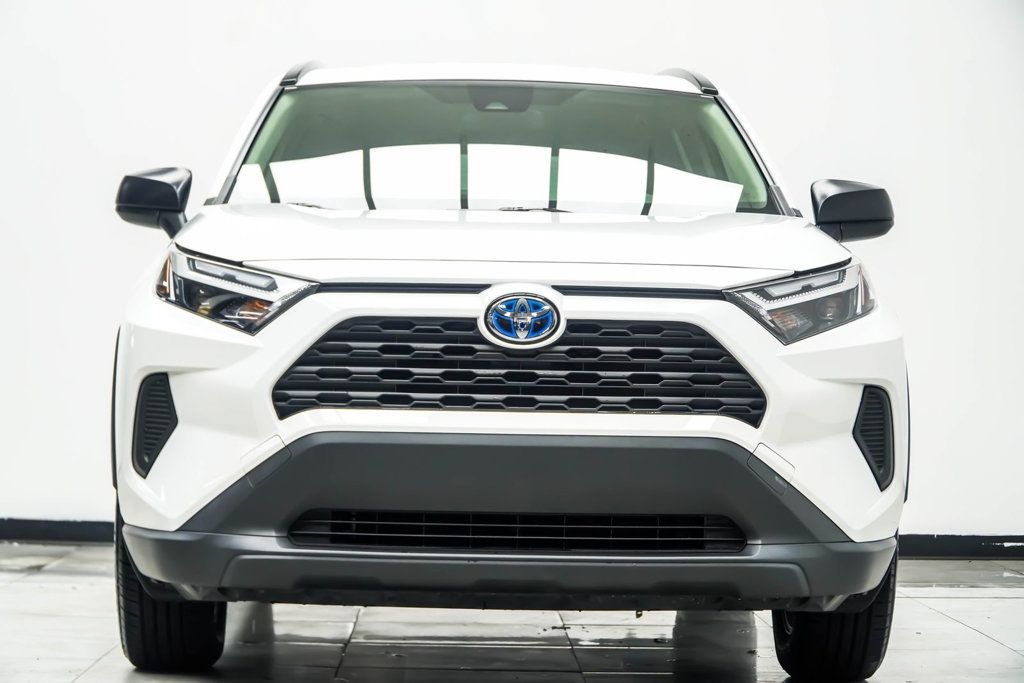Toyota RAV4 photo 8