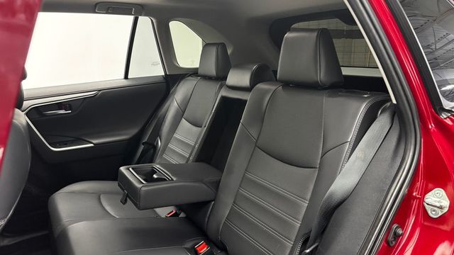 2024 Toyota RAV4 Hybrid Limited AWD - 23034746 - 31