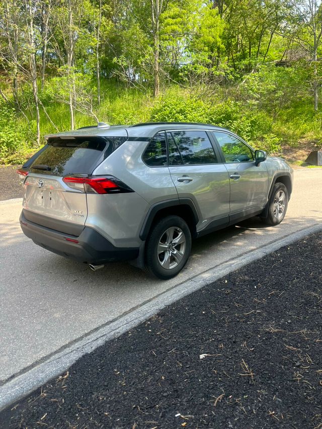 2024 Toyota RAV4 Hybrid XLE AWD - 23028848 - 3