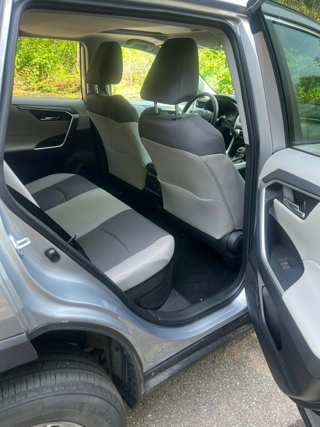 2024 Toyota RAV4 Hybrid XLE AWD - 23028848 - 8