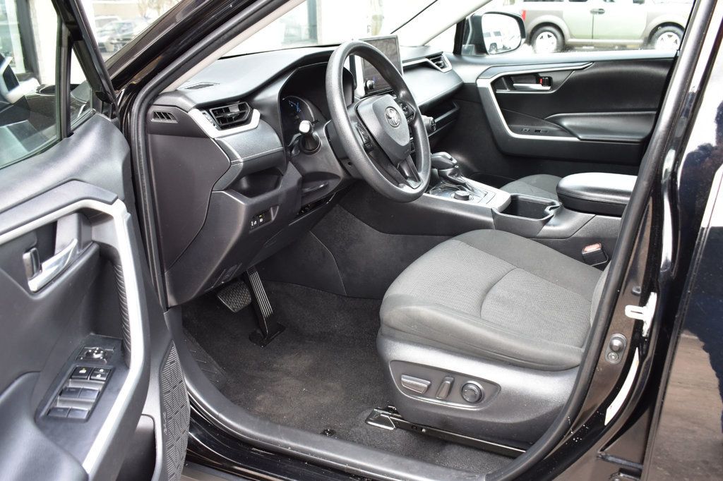 2024 Toyota RAV4 Hybrid XLE AWD - 22964916 - 14