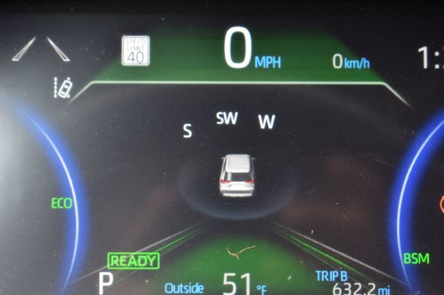 2024 Toyota RAV4 Hybrid XLE AWD - 22964916 - 28