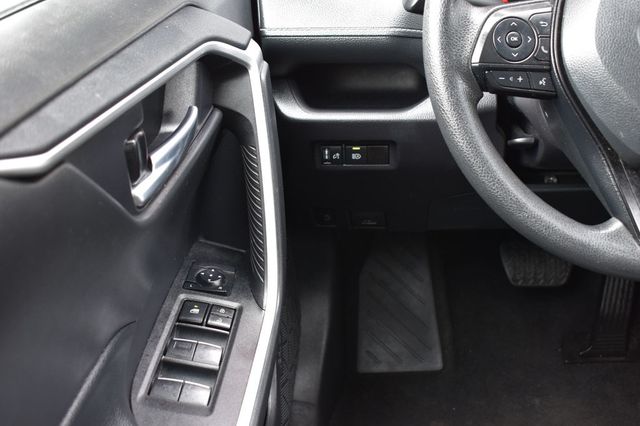 2024 Toyota RAV4 Hybrid XLE AWD - 22964916 - 38