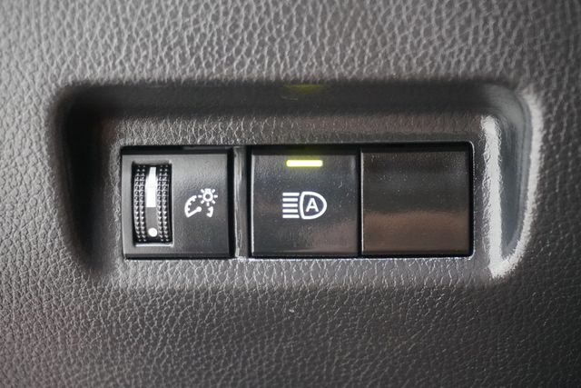 2024 Toyota RAV4 Hybrid XLE AWD - 23014046 - 19