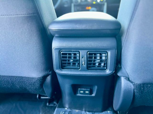 2024 Toyota RAV4 Hybrid XLE AWD - 22921869 - 16