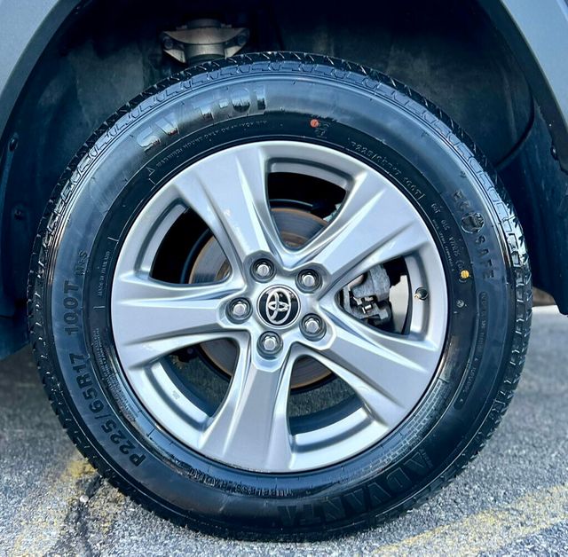 2024 Toyota RAV4 Hybrid XLE AWD - 22921869 - 26