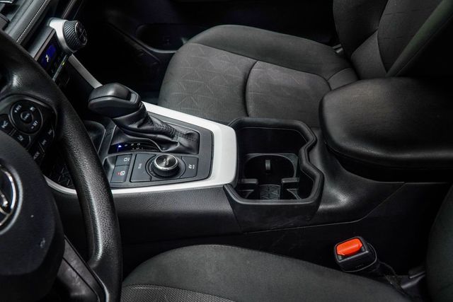 2024 Toyota RAV4 Hybrid XLE AWD - 23006341 - 19
