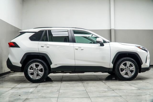 2024 Toyota RAV4 Hybrid XLE AWD - 23006341 - 4