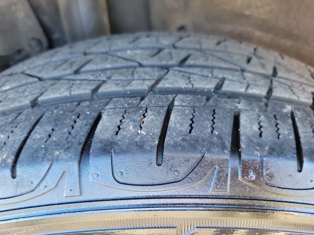 2024 Toyota RAV4 Hybrid XLE AWD - 22935428 - 27