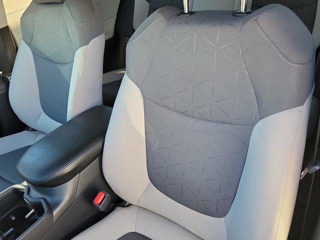 2024 Toyota RAV4 Hybrid XLE AWD - 22935428 - 6