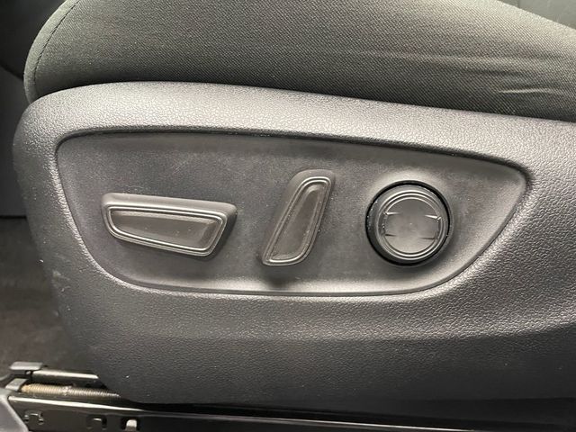 2024 Toyota RAV4 Hybrid XLE AWD - 22921668 - 13