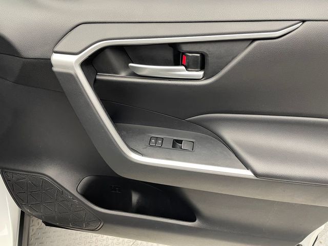 2024 Toyota RAV4 Hybrid XLE AWD - 22921668 - 14