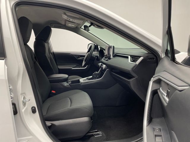 2024 Toyota RAV4 Hybrid XLE AWD - 22921668 - 16