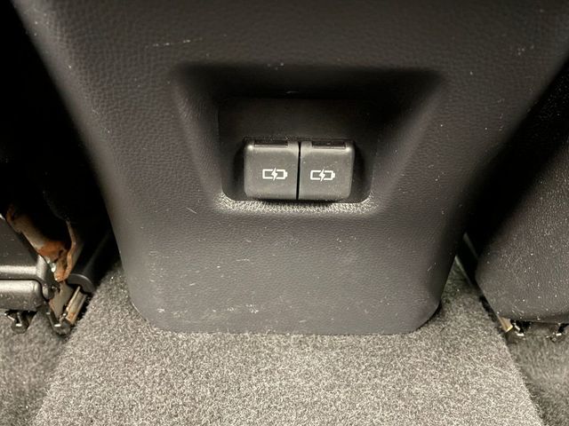 2024 Toyota RAV4 Hybrid XLE AWD - 22921668 - 37