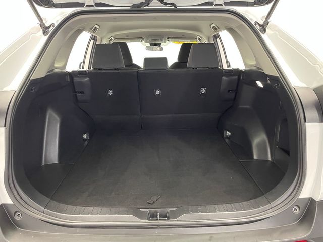 2024 Toyota RAV4 Hybrid XLE AWD - 22921668 - 38