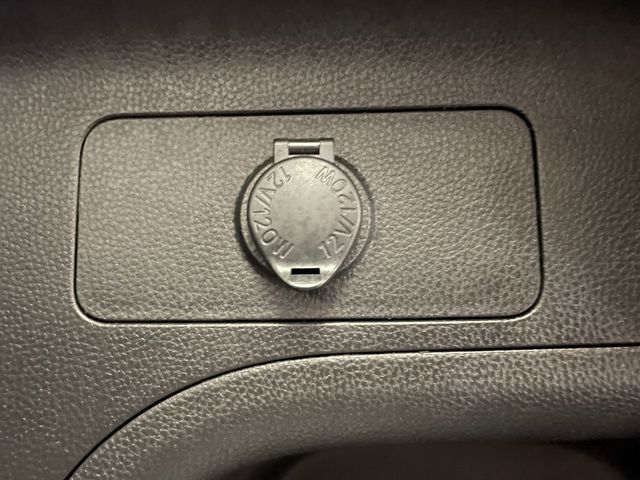 2024 Toyota RAV4 Hybrid XLE AWD - 22921668 - 40