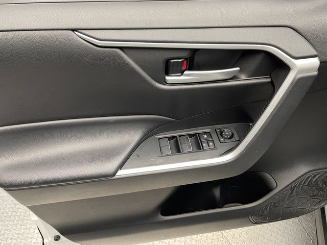 2024 Toyota RAV4 Hybrid XLE AWD - 22921668 - 8