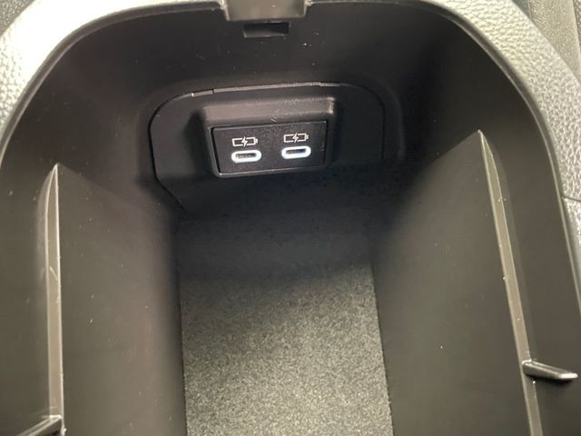 2024 Toyota RAV4 Hybrid XLE AWD - 22942128 - 29