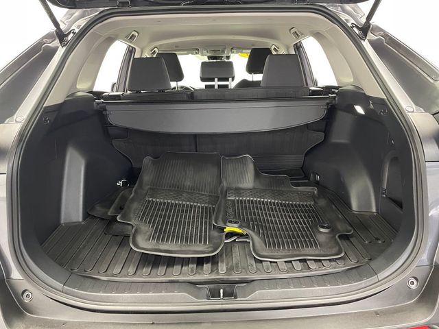 2024 Toyota RAV4 Hybrid XLE AWD - 22942128 - 38