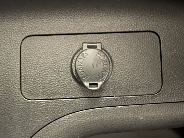 2024 Toyota RAV4 Hybrid XLE AWD - 22942128 - 40