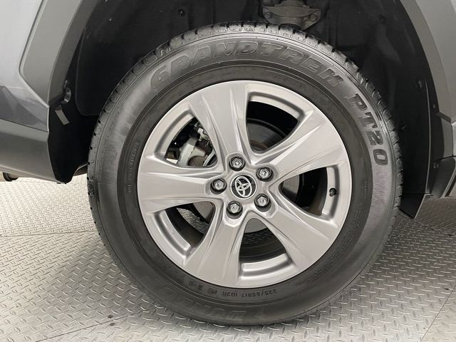 2024 Toyota RAV4 Hybrid XLE AWD - 22942128 - 46