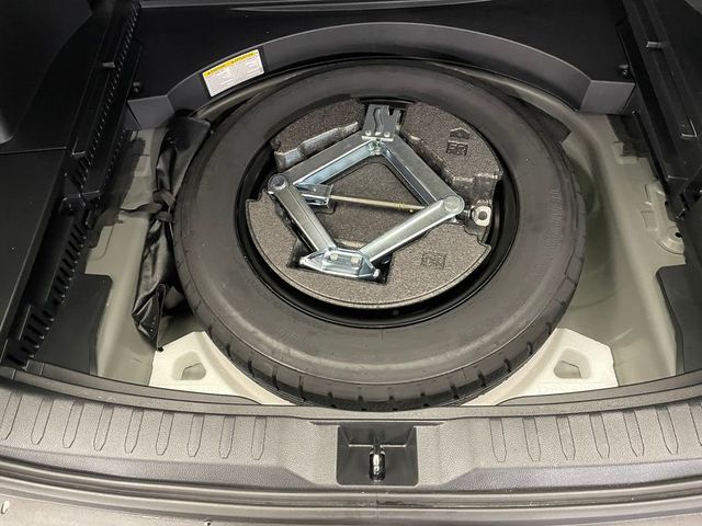 2024 Toyota RAV4 Hybrid XLE AWD - 22963389 - 39