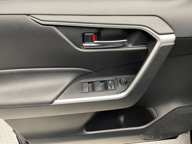 2024 Toyota RAV4 Hybrid XLE AWD - 22963389 - 8