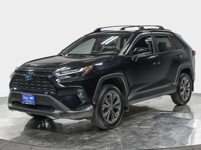 2024 Toyota RAV4 - 2T3B6RFV0RW073781