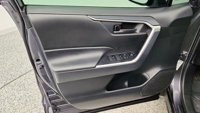 2024 Toyota RAV4 LE - 22975337 - 9