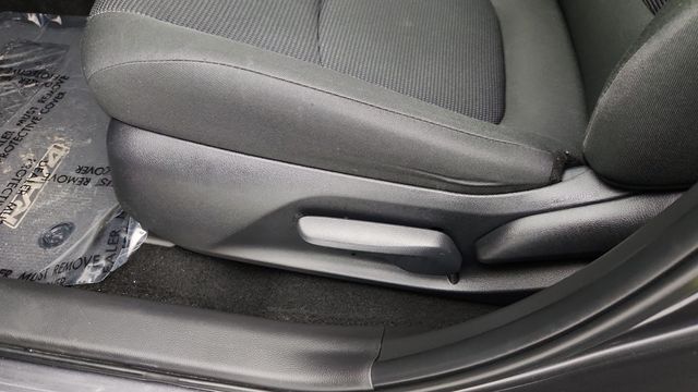 2024 Toyota RAV4 LE - 22975337 - 10