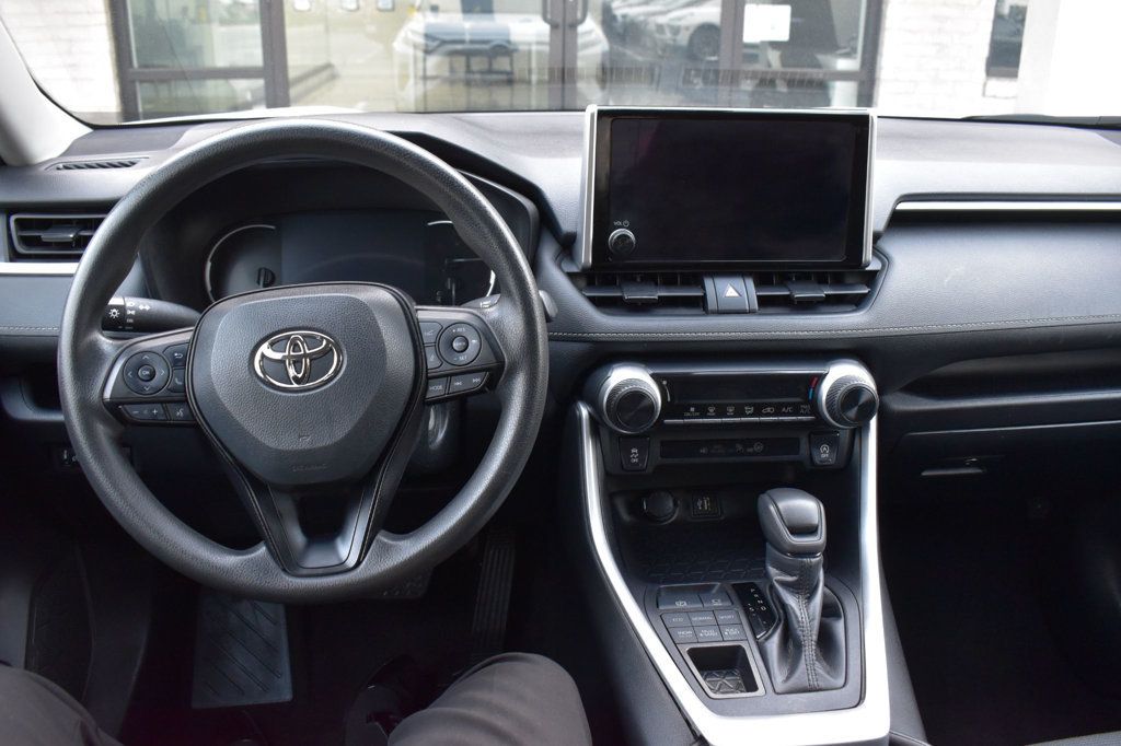 2024 Toyota RAV4 LE AWD - 23019859 - 24