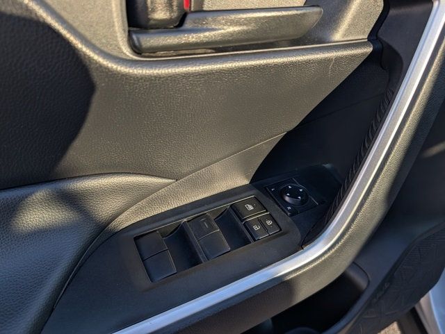2024 Toyota RAV4 LE AWD - 22977541 - 10