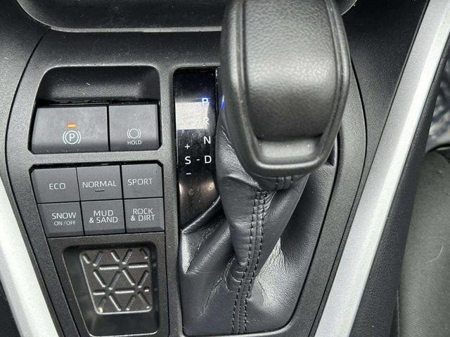 2024 Toyota RAV4 LE AWD - 22967033 - 24