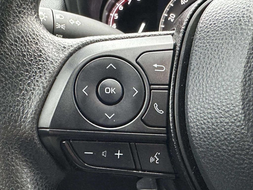 2024 Toyota RAV4 LE AWD - 22967033 - 25