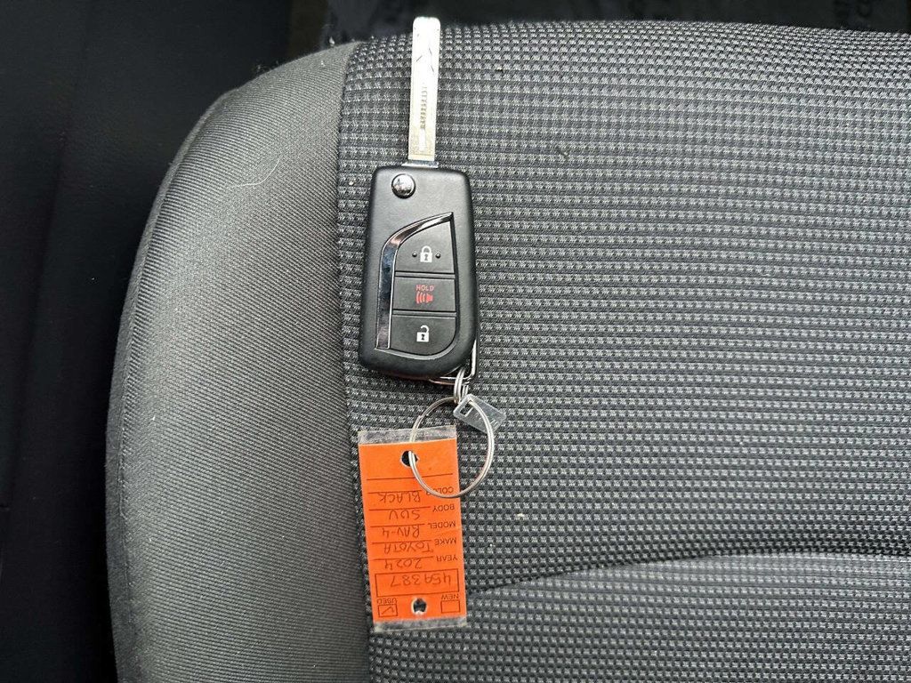 2024 Toyota RAV4 LE AWD - 22967033 - 28